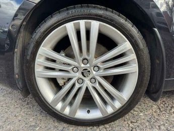 Skoda Superb 2.0 TDI Elegance DSG 4WD Euro 5 (s/s) 5dr