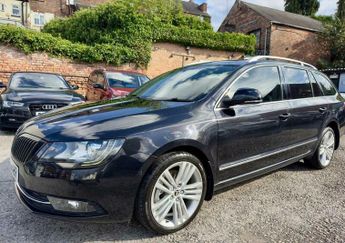 Skoda Superb 2.0 TDI Elegance DSG 4WD Euro 5 (s/s) 5dr