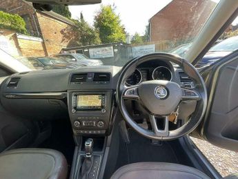 Skoda Yeti 2.0 TDI Laurin & Klement Outdoor DSG 4WD Euro 5 5dr