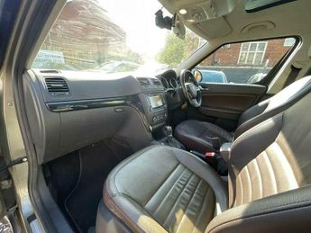 Skoda Yeti 2.0 TDI Laurin & Klement Outdoor DSG 4WD Euro 5 5dr