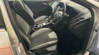 Ford Focus 1.6 Zetec Powershift Euro 5 5dr