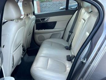 Jaguar XF 3.0d S V6 Portfolio Auto Euro 5 4dr