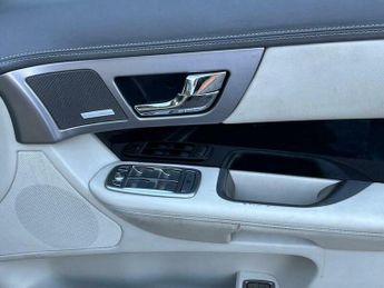 Jaguar XF 3.0d S V6 Portfolio Auto Euro 5 4dr
