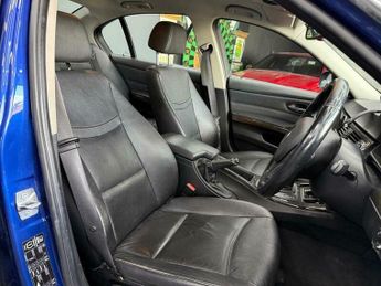BMW 3 SERIES 2.0 320i Exclusive Edition Steptronic Euro 5 4dr