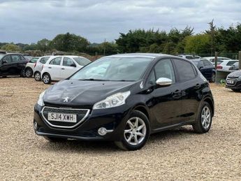 Peugeot 208 1.2 VTi Style Euro 5 5dr