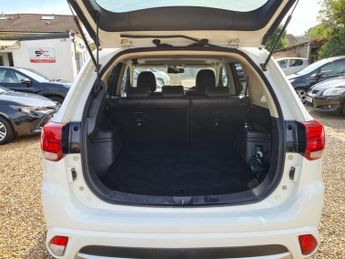 Mitsubishi Outlander PHEV 4H