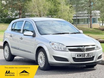 Vauxhall Astra 1.6i 16v Life Hatchback 5dr Petrol Manual (155 g/km, 113 bhp)