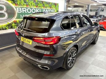 BMW X5 XDRIVE30d M SPORT [6X BMW SERVICES, PANORAMIC ROOF & 7 SEATER]
