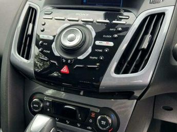 Ford Focus 1.6 Titanium Navigator Powershift Euro 5 5dr