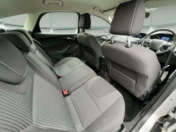 Ford Focus 1.6 Titanium Navigator Powershift Euro 5 5dr