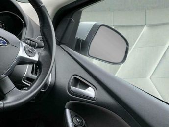 Ford Focus 1.6 Titanium Navigator Powershift Euro 5 5dr