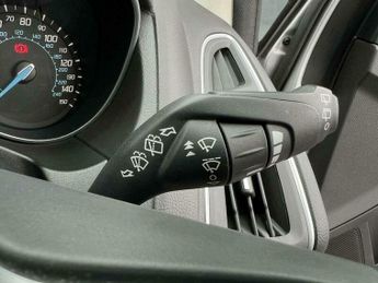 Ford Focus 1.6 Titanium Navigator Powershift Euro 5 5dr