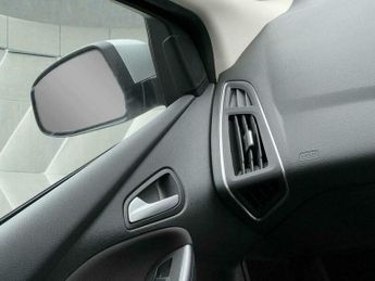 Ford Focus 1.6 Titanium Navigator Powershift Euro 5 5dr