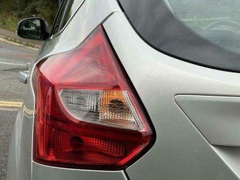 Ford Focus 1.6 Titanium Navigator Powershift Euro 5 5dr