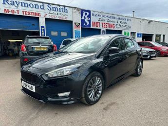 Ford Focus 1.0T EcoBoost ST-Line Euro 6 (s/s) 5dr