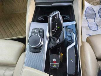 BMW 5 SERIES 520d M SPORT