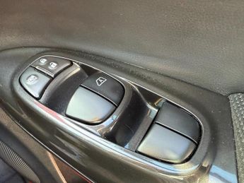 Nissan Juke N-CONNECTA XTRONIC