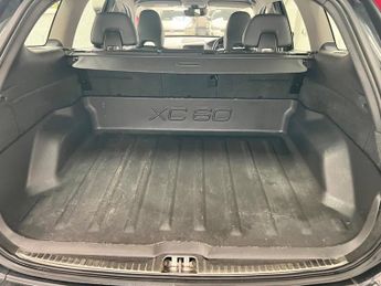Volvo XC60 D4 SE LUX
