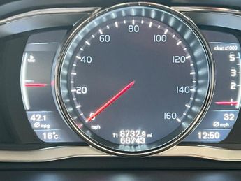 Volvo XC60 D4 SE LUX
