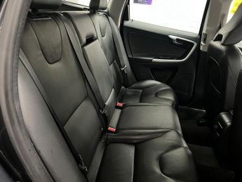 Volvo XC60 D4 SE LUX