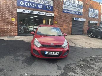 Kia Rio 1 BUY FROM £23 A WEEK T&C 35 a year road tax bluetooth traction 