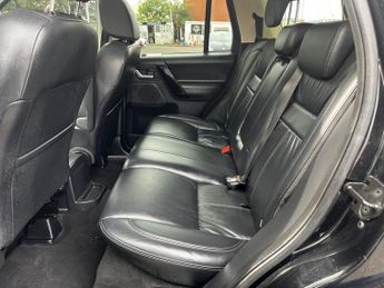 Land Rover Freelander 2.2 SD4 HSE Lux SUV 5dr Diesel CommandShift 4WD Euro 5 (190 ps)