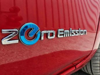 Nissan Leaf 30kWh Tekna Auto 5dr