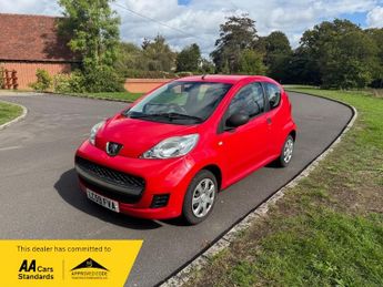 Peugeot 107 URBAN LITE LOW miles great history