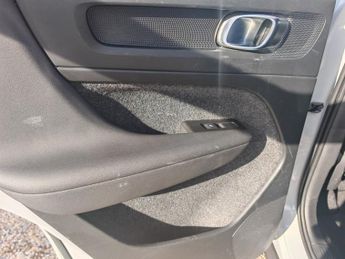 Volvo XC40 RECHARGE T5 R-DESIGN