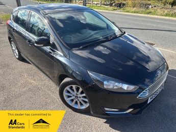 Ford Focus 1.0 TITANIUM £20 ROAD TAX SAT NAV PARK SENSORS BLUETOOTH CRUISE 