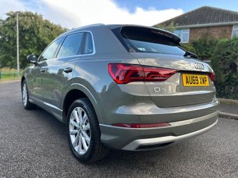 Audi Q3 TFSI QUATTRO SPORT