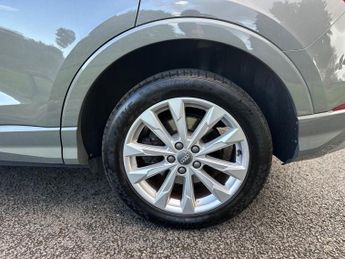 Audi Q3 TFSI QUATTRO SPORT