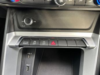 Audi Q3 TFSI QUATTRO SPORT