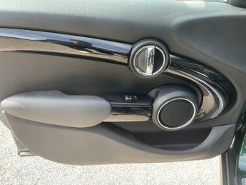 MINI Hatch 1.5 Cooper Auto Euro 6 (s/s) 5dr