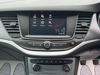 Vauxhall Astra 1.4i Turbo Tech Line Nav Hatchback 5dr Petrol Manual Euro 6 (s/s