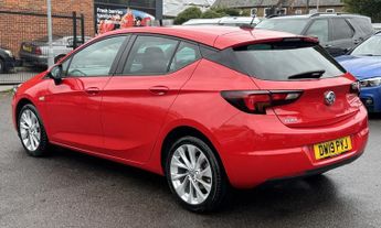 Vauxhall Astra 1.4i Turbo Tech Line Nav Hatchback 5dr Petrol Manual Euro 6 (s/s