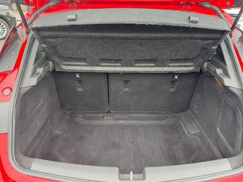 Vauxhall Astra 1.4i Turbo Tech Line Nav Hatchback 5dr Petrol Manual Euro 6 (s/s