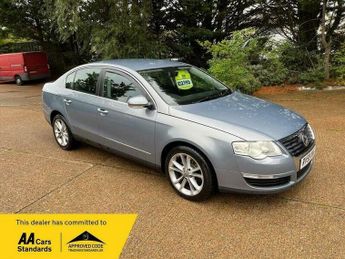 Volkswagen Passat 2.0 TDI BlueMotion Tech Highline Euro 5 (s/s) 4dr