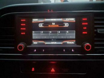 SEAT Leon 2.0 TDI CR SE DSG Euro 5 (s/s) 5dr