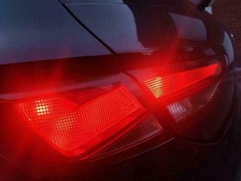 SEAT Leon 2.0 TDI CR SE DSG Euro 5 (s/s) 5dr