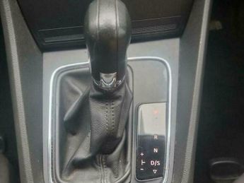 SEAT Leon 2.0 TDI CR SE DSG Euro 5 (s/s) 5dr