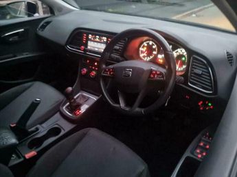 SEAT Leon 2.0 TDI CR SE DSG Euro 5 (s/s) 5dr