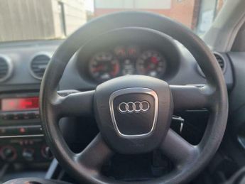 Audi A3 1.6 Technik Hatchback 3dr Petrol S Tronic Euro 4 (102 ps)
