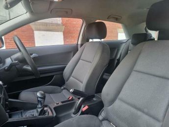 Audi A3 1.6 Technik Hatchback 3dr Petrol S Tronic Euro 4 (102 ps)