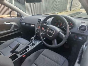 Audi A3 1.6 Technik Hatchback 3dr Petrol S Tronic Euro 4 (102 ps)