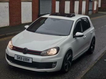 Volkswagen Golf GTi 2.0 TSI GTI Hatchback 5dr Petrol DSG Euro 5 (210 ps)