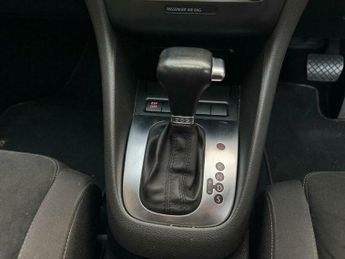 Volkswagen Golf 2.0 TDI GT DSG Euro 5 5dr