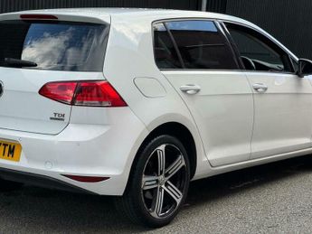Volkswagen Golf 1.6 TDI BlueMotion Tech SE DSG Euro 5 (s/s) 5dr