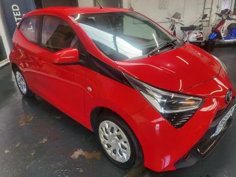Toyota AYGO VVT-I X-PLAY