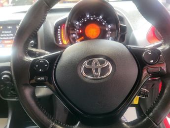 Toyota AYGO VVT-I X-PLAY